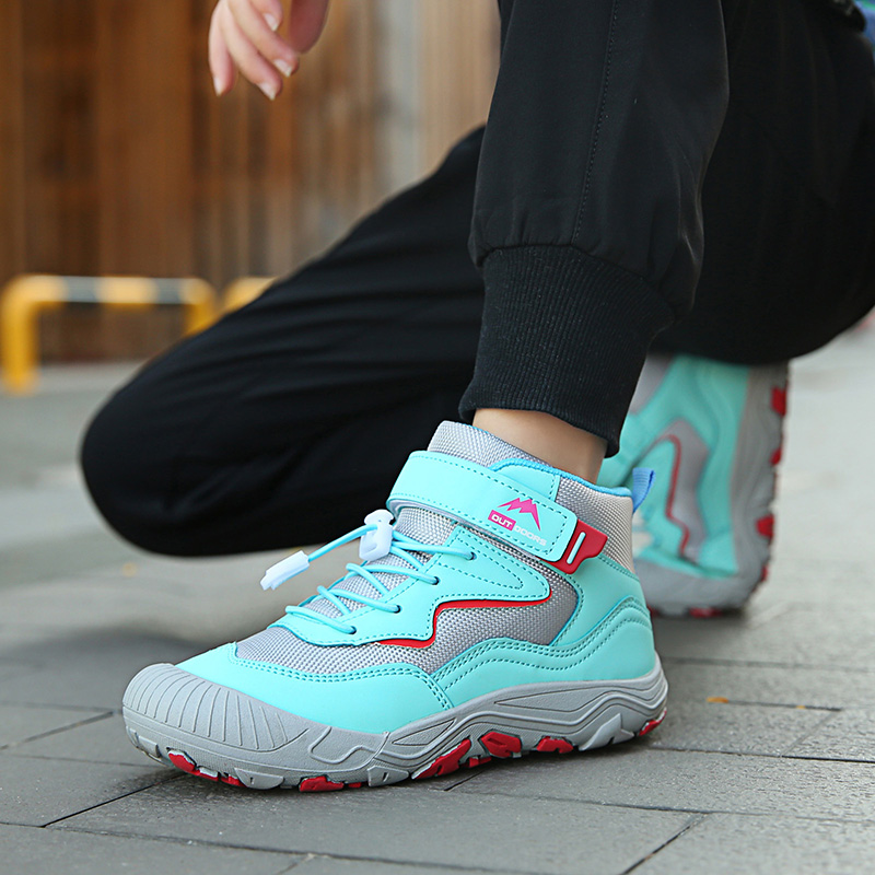 Chaussures de randonnée antidé - Outdoor Adventure Girl avis et prix